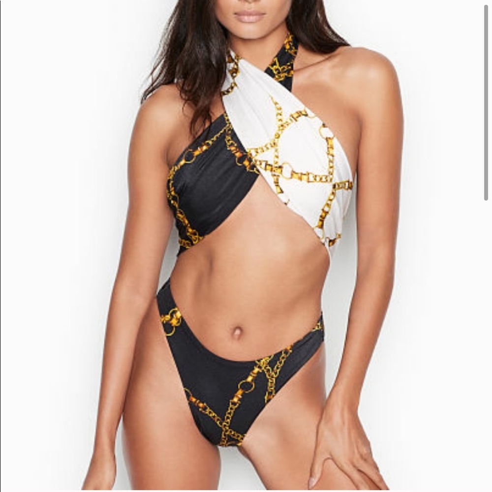 VICTORIA SECRET CHAIN PRINT ONE PIECE SWIMSUIT